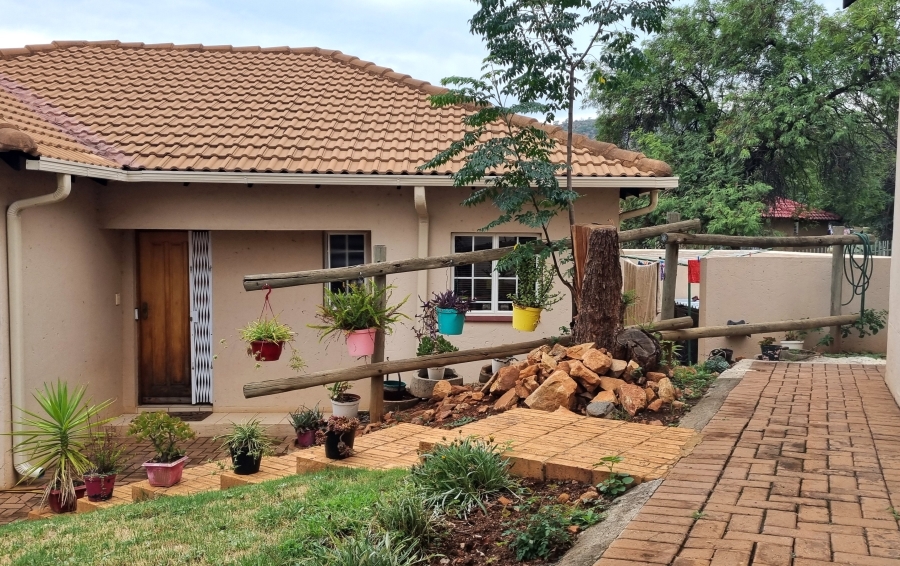 3 Bedroom Property for Sale in Boschdal North West